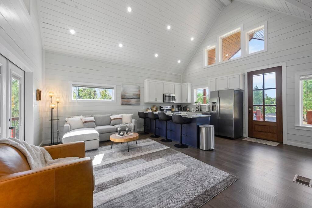 Under The Stars - Secluded, Hot Tub, Firepit, Games Villa Broken Bow Eksteriør billede