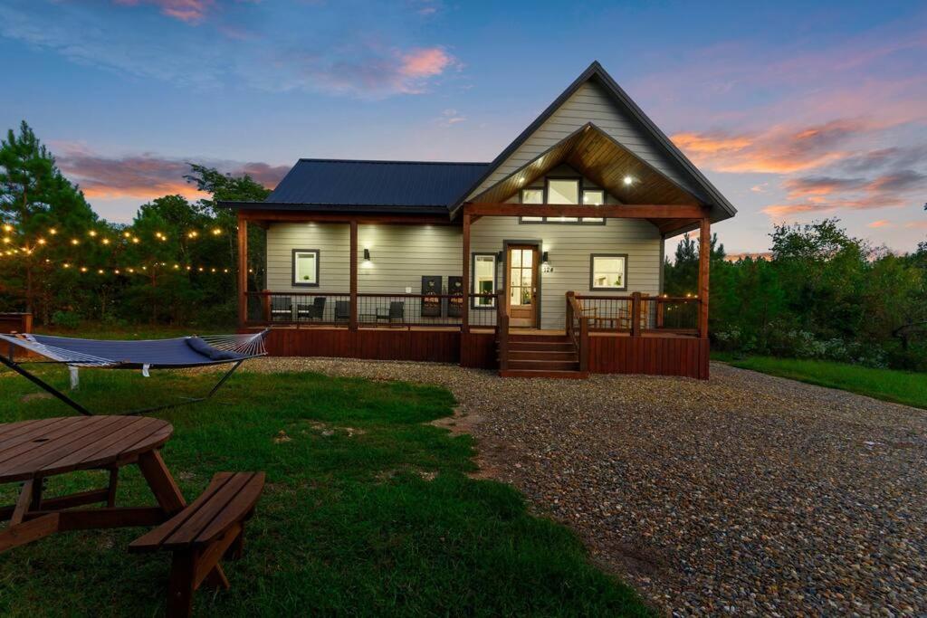Under The Stars - Secluded, Hot Tub, Firepit, Games Villa Broken Bow Eksteriør billede