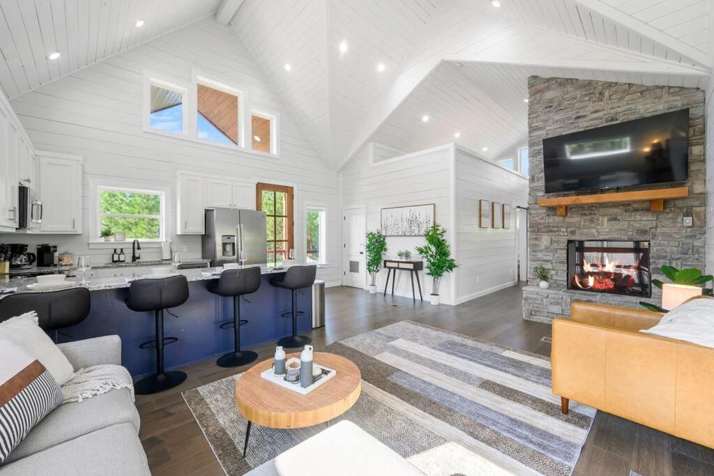 Under The Stars - Secluded, Hot Tub, Firepit, Games Villa Broken Bow Eksteriør billede
