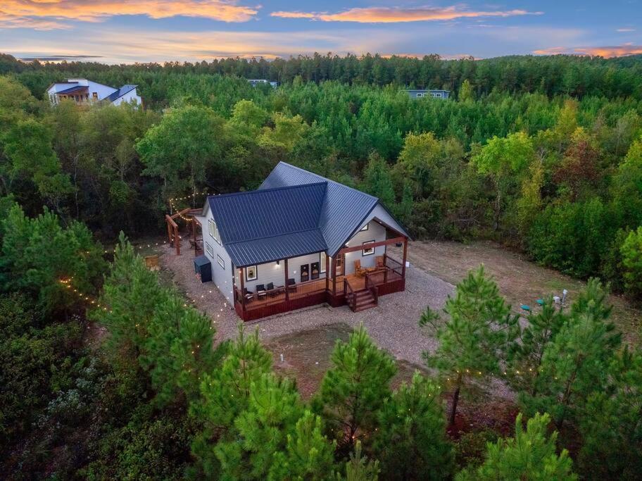 Under The Stars - Secluded, Hot Tub, Firepit, Games Villa Broken Bow Eksteriør billede