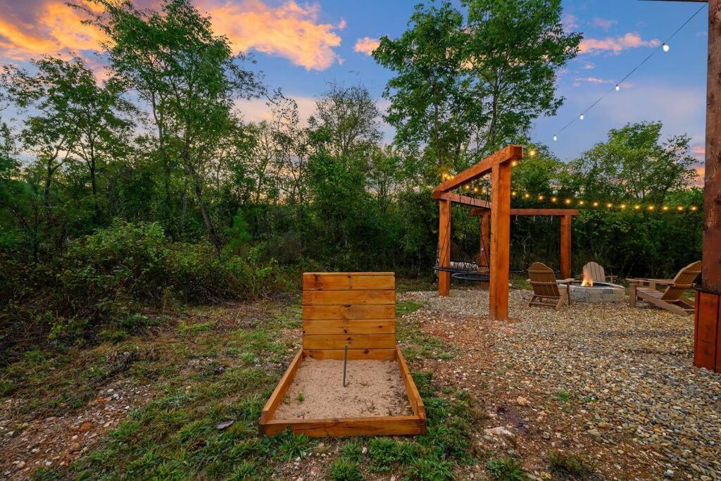 Under The Stars - Secluded, Hot Tub, Firepit, Games Villa Broken Bow Eksteriør billede