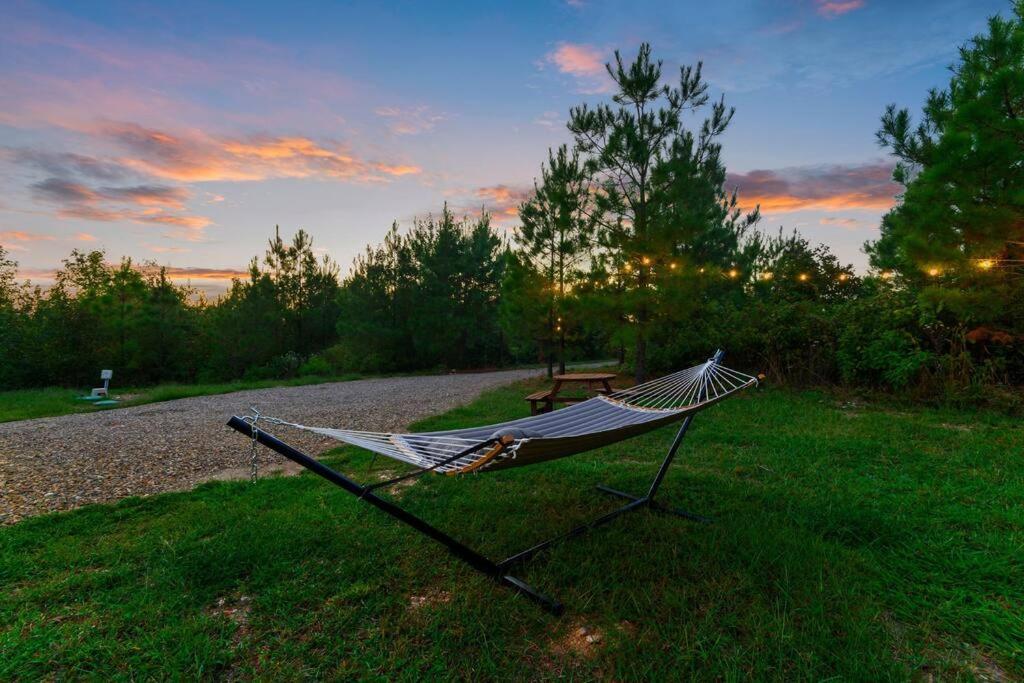 Under The Stars - Secluded, Hot Tub, Firepit, Games Villa Broken Bow Eksteriør billede