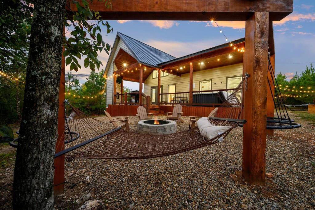 Under The Stars - Secluded, Hot Tub, Firepit, Games Villa Broken Bow Eksteriør billede